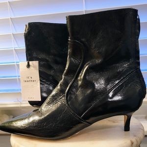 Zara booties in black